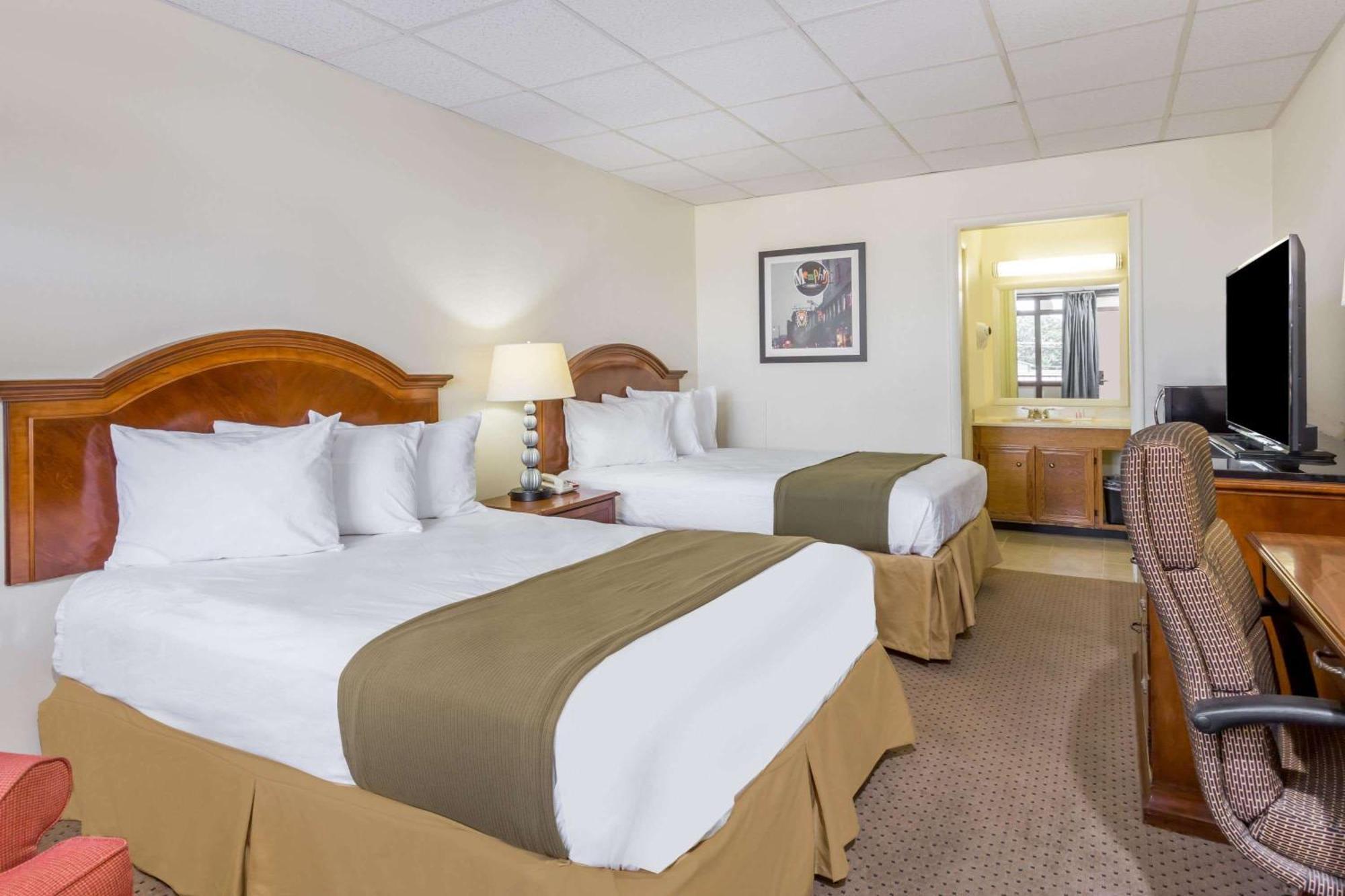 Days Inn By Wyndham Bedford Eksteriør bilde